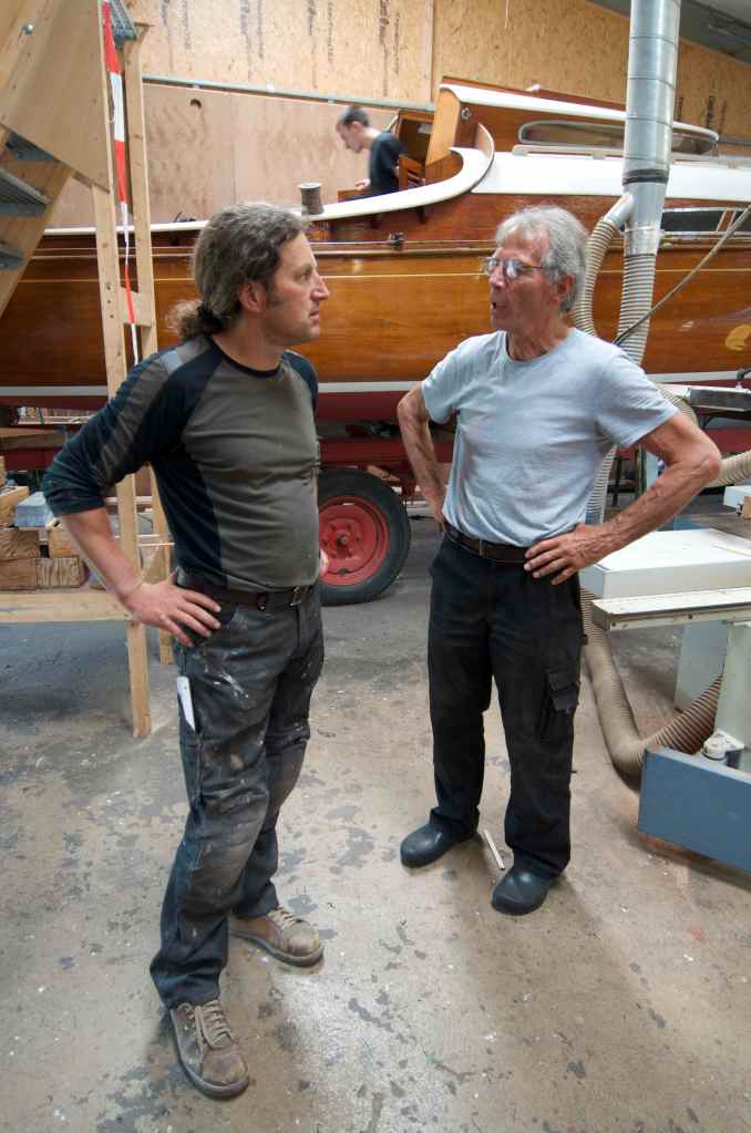 Jan og Chris, har en lille snak / Jan and Chris having a little talk.